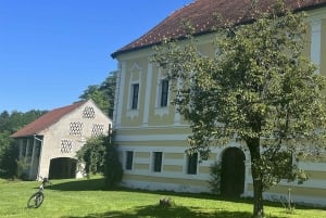 Tuheljske Toplice: Castles and churches by e-bike