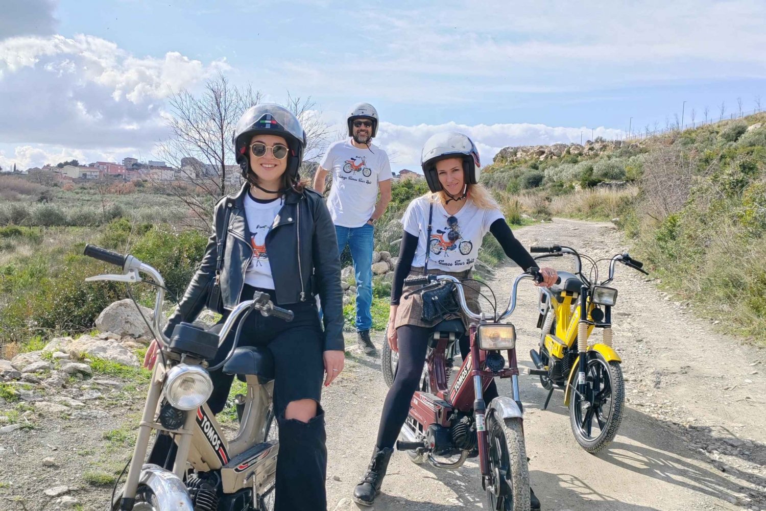 Unique vintage Tomos moped tour Split - Back to the '80s