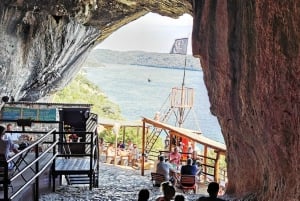 Vrsar: Limfjord-båttur med svømming nær Pirate's Cave