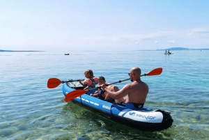 Actividad acuática, excursiones en kayak con guía, salto de acantilados