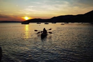 Water activity, kayak tours with a guide, cliff jumping