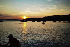 Water activity, kayak tours with a guide, cliff jumping