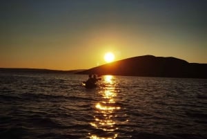 Water activity, kayak tours with a guide, cliff jumping