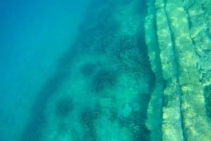 Water activity, kayak tours with a guide, cliff jumping