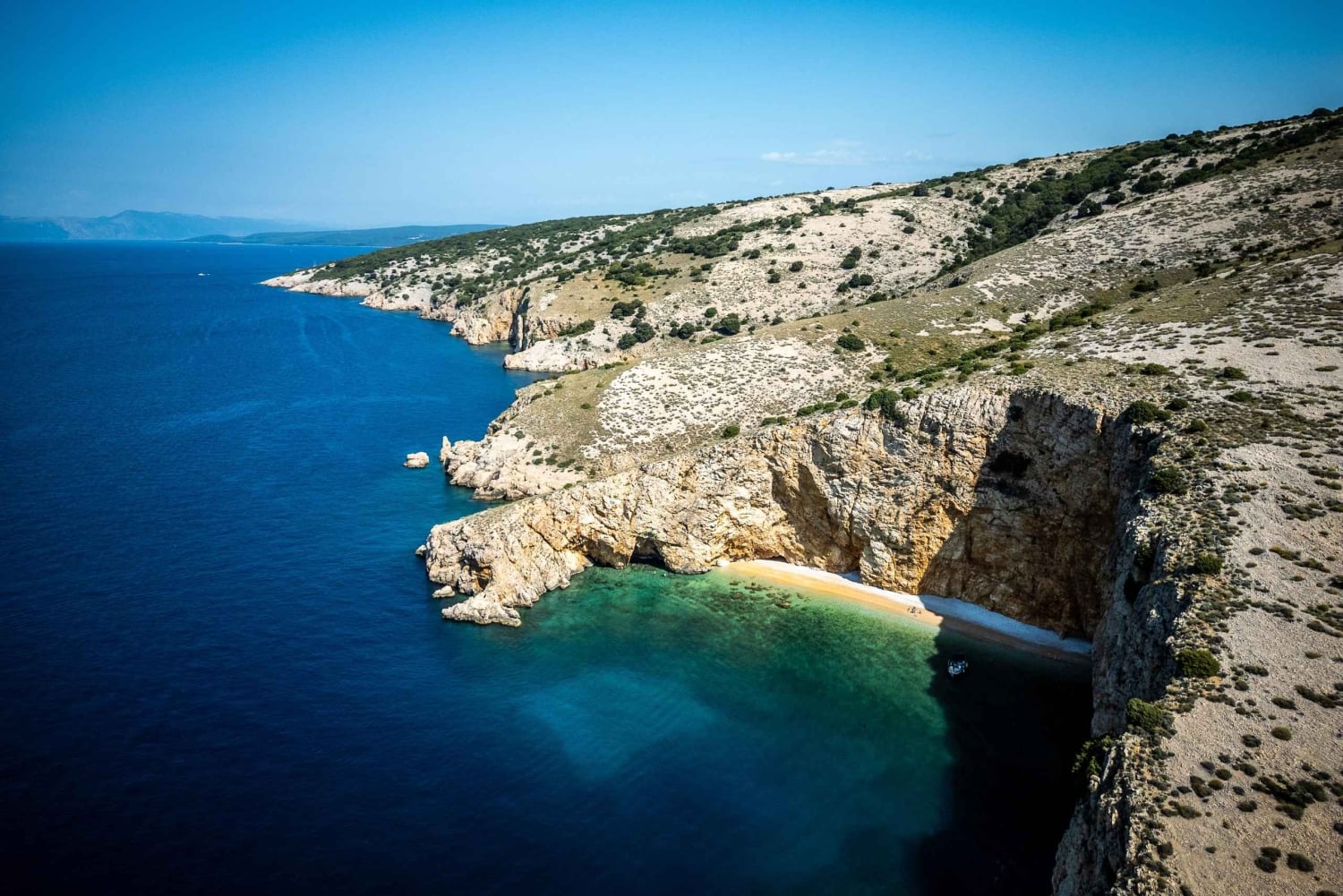 Les baies sauvages de l'île de Krk : Une excursion privée d'une demi-journée en bateau