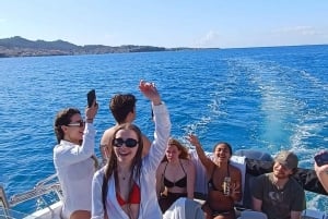 Zadar: Snorklausta ja juomia sisältävä 3 saarta käsittävä veneretki: 3 saarta käsittävä veneretki snorklauksella ja juomilla