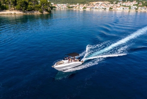 Zara: tour in motoscafo di 3 isole e nuotata nella baia blu con bevande