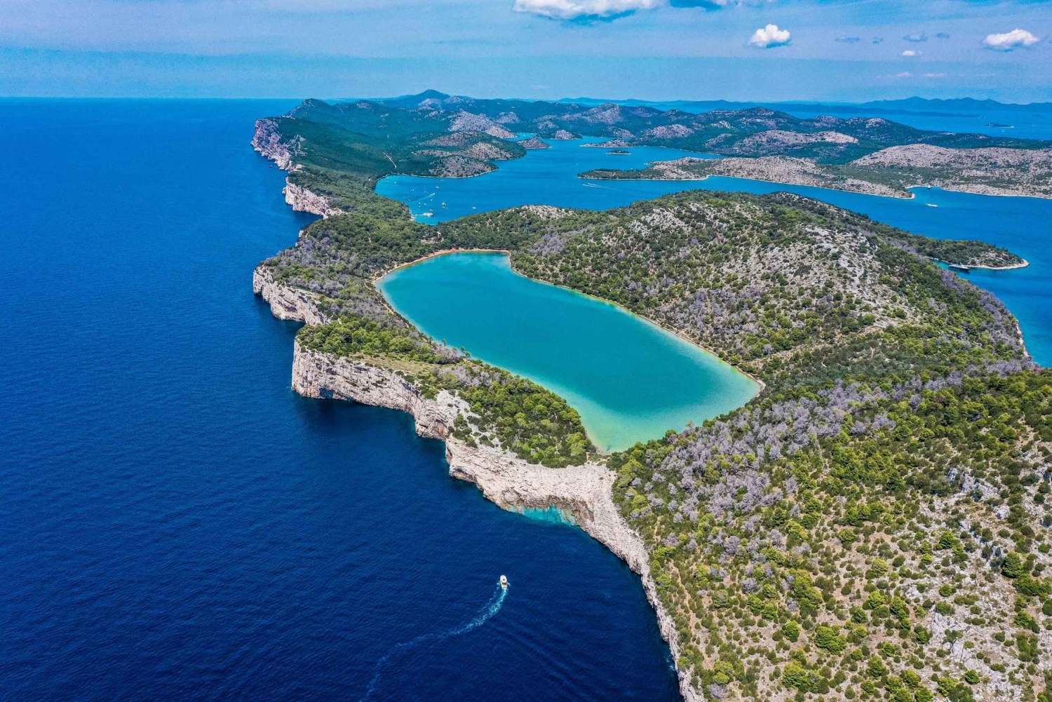 Zadar: Boat Tour to Kornati Secluded Bay, Local Life & Lunch