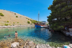 Zadar: Boat Tour to Kornati Secluded Bay, Local Life & Lunch