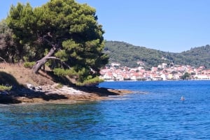 Zadar: Passeio de barco com equipamento de mergulho e bebidas