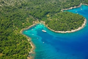 Задар: однодневная поездка на Дуги-Оток, морские пещеры и залив Сакарун