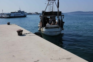 Zadar: Fisketur med lunsj og svømming inkludert