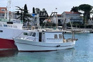 Zara: gita in barca da pesca con pranzo e nuoto inclusi