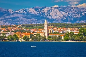 Zadar : Journée entière de navigation avec plongée en apnée