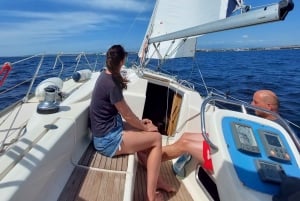 Zadar: viagem de barco de dia inteiro com mergulho com snorkel