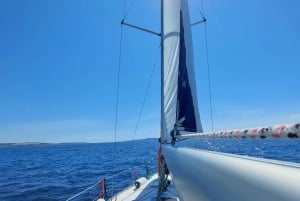 Zadar: Segeltur med snorkling: heldagsutflykt