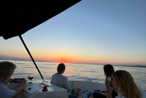 Zadar: crucero en bote al atardecer, cena en una isla y chapuzón