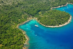Zadar: excursão de meio dia de lancha com mergulho e bebidas