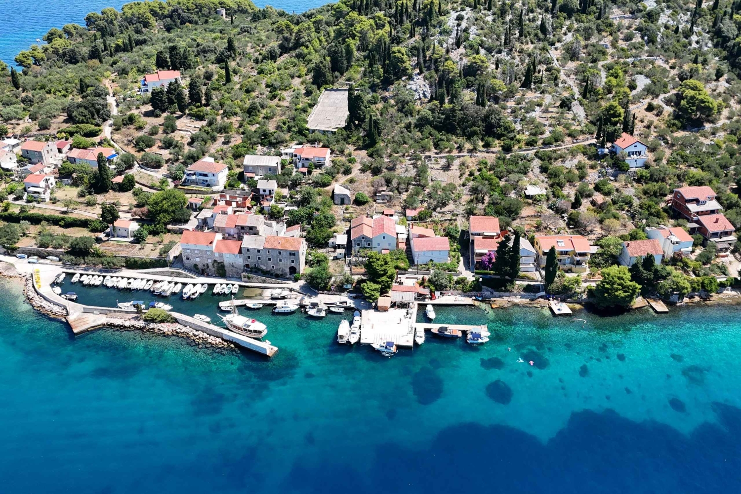 Задар: полудневная поездка на лодке с напитками и сноркелингом