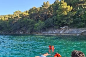 Zadar halfday 3 islands with diving, drinks and fresh fruit