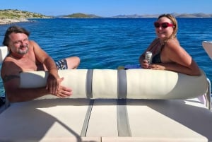 Zadar halfday 3 islands with diving, drinks and fresh fruit