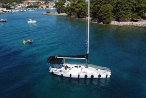 Zadar: Island cruise with drinks, snorkeling and kayaking