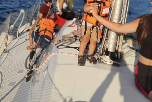 Zadar: Rejs po wyspach z napojami, snorkelingiem i kajakarstwem