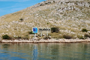 ザダル：コルナティとテラシュチツァクルーズ（ランチとチケット付き）