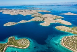 Zadar: Kornati e Telašćica: passeio de barco de dia inteiro com almoço
