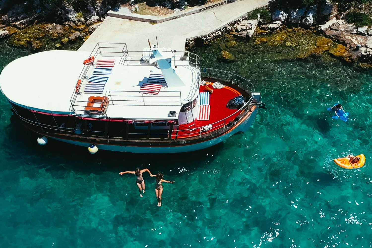 Zadar: Kornatin veneretki lounaalla ja uimapysähdyksillä.