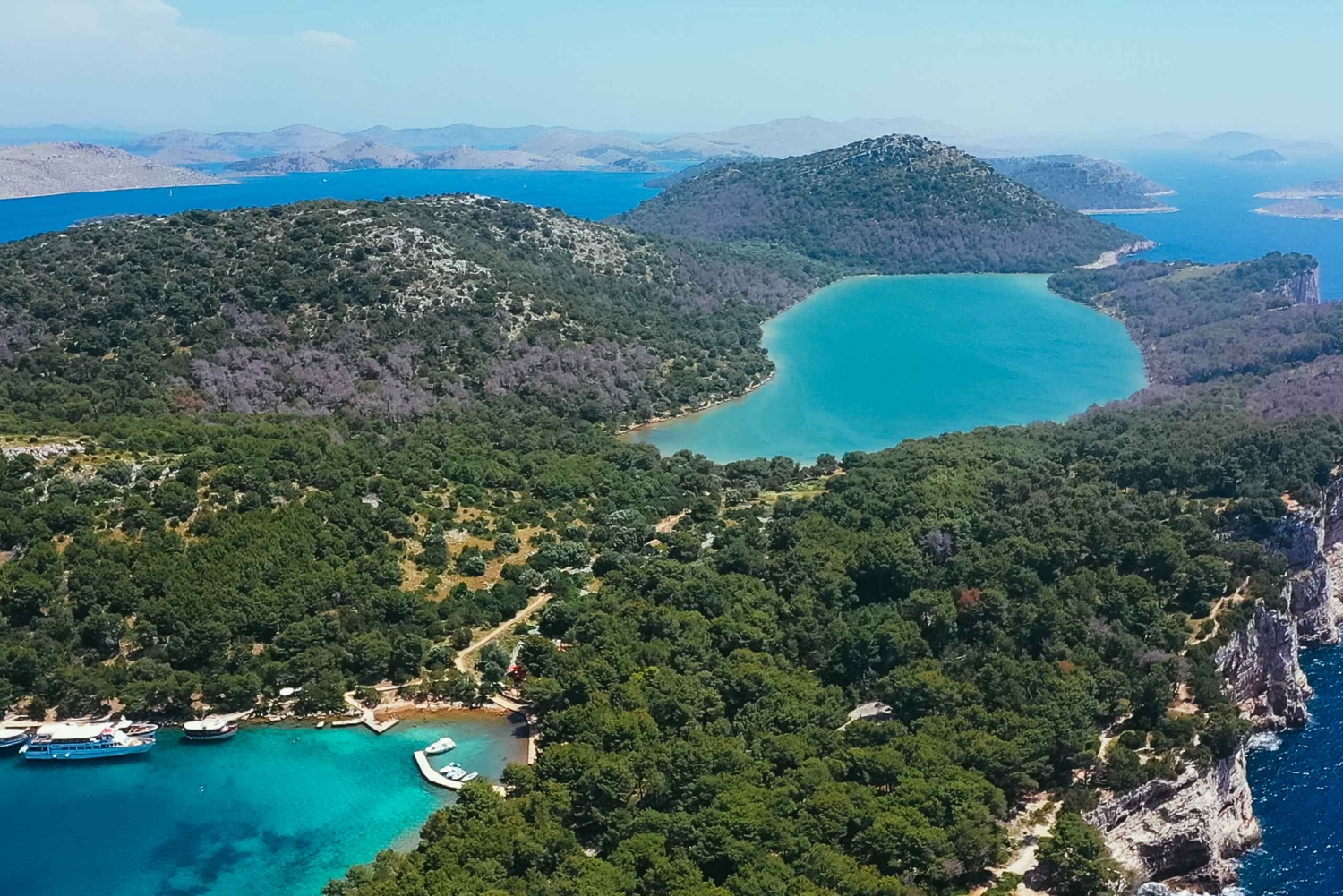 Zadar: Kornatin veneretki lounaalla ja uimapysähdyksillä.