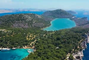 Zadar: Kornatin veneretki lounaalla ja uimapysähdyksillä.