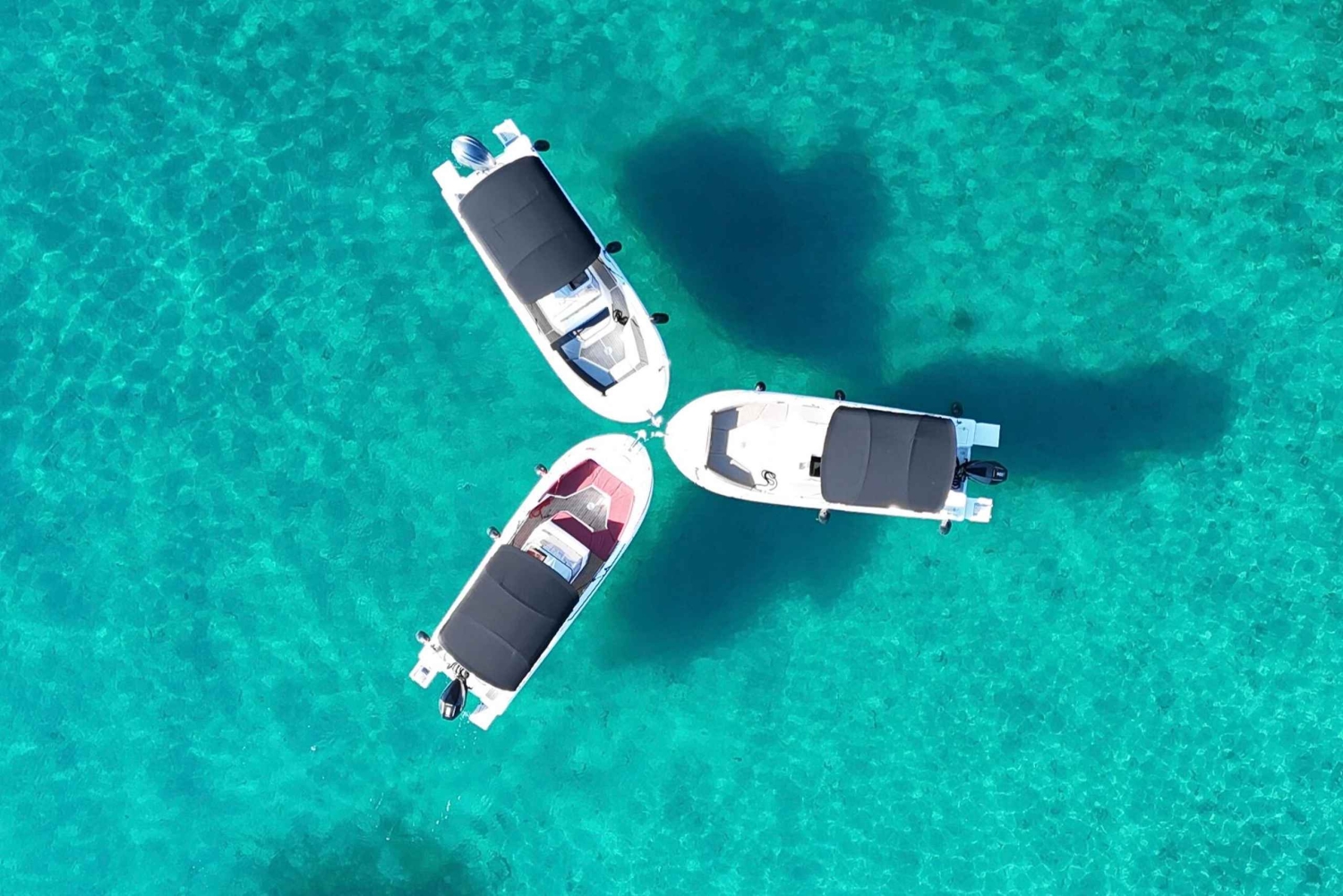 Zadar: Aito saarihyppely pikaveneellä juomien kera