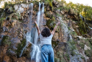 Zadar: Plitvice Lakes with Boat Ride and Zadar Old Town Tour