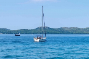 Zadar: Private Full-Day Sailing Tour