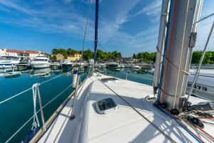 Zadar: Private Full-Day Sailing Tour