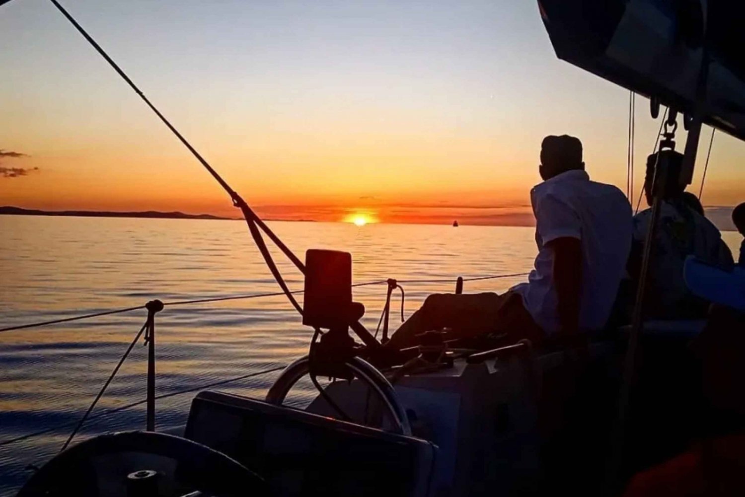 Zadar : Excursion privée en voilier au coucher du soleil avec boissons