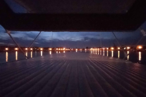 Zadar: Passeio de barco vintage ao pôr do sol com vinho e petiscos