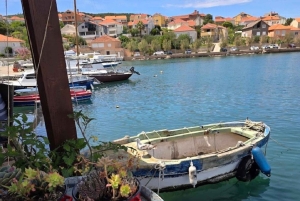 Zadar: RIB-bådtur til skjulte bugter med snorkling og drikkevarer