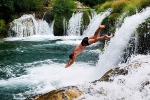 Zadar: Scenic trip to mountains, caves and rivers