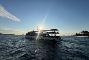 Zara: Sip & Cruise - Crociera al tramonto con cocktail e musica