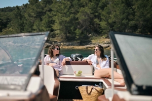 ザダル：スピードボートでスリル満点の3島ツアー（シュノーケリング付き）