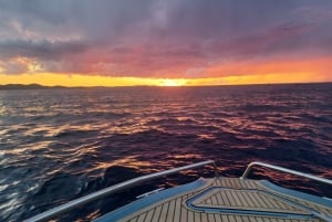 Zadar: Båttur ved solnedgang med et glass prosecco