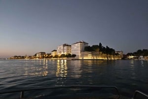 Zadar: Wycieczka łodzią o zachodzie słońca z kieliszkiem prosecco