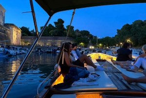 Zadar: Romantic, Luxury Sunset Boat Tour with Aperol Spritz