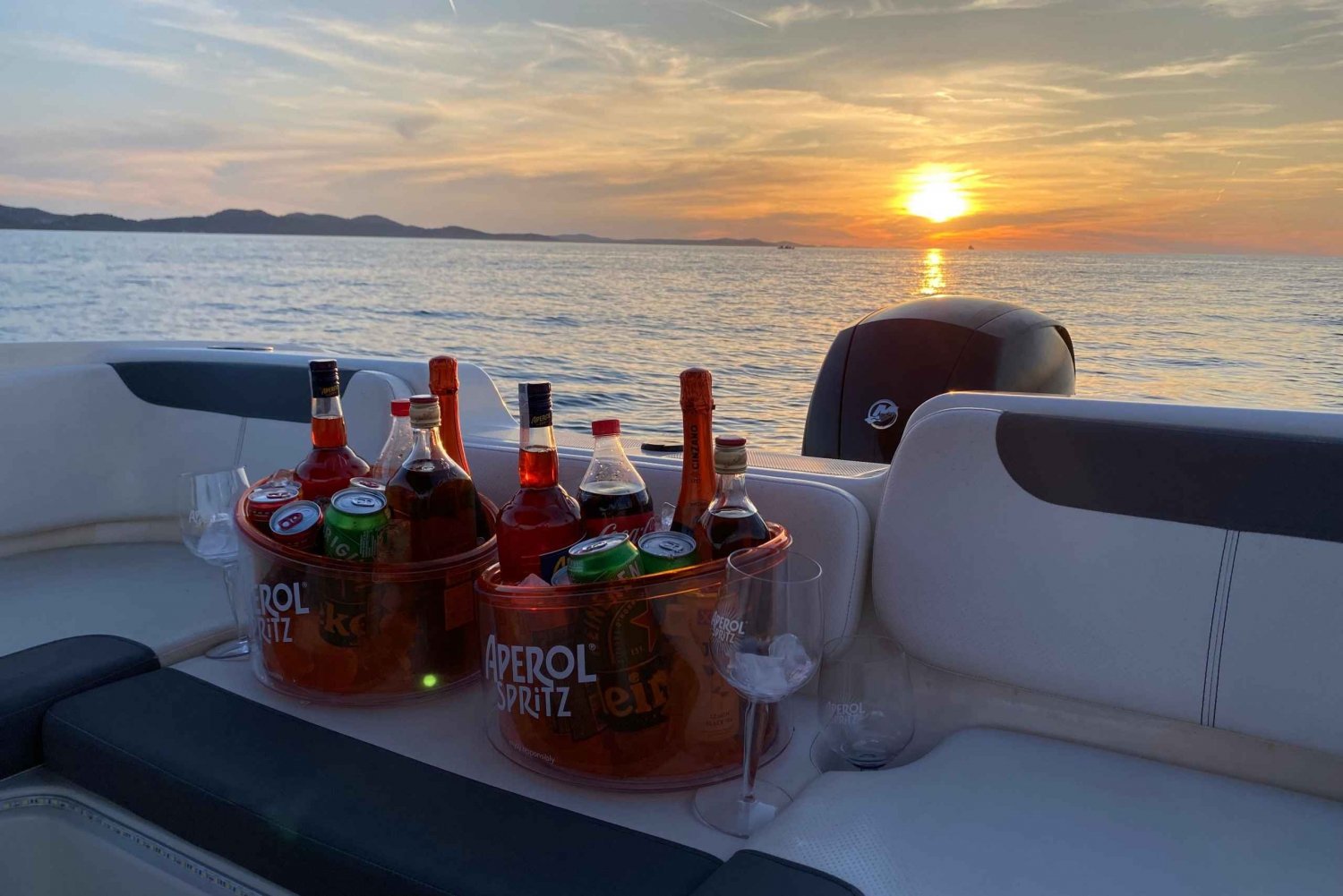 Zadar: Sunset Boat Tour with Unlimited Drinks