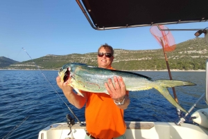 Zadar: Vissen bij zonsondergang Halve dag met gids op de boot