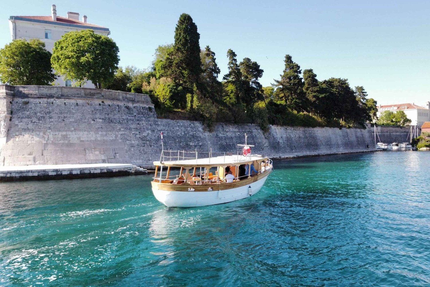 Zadar: Svømmekryss – komfortabel og familievennlig