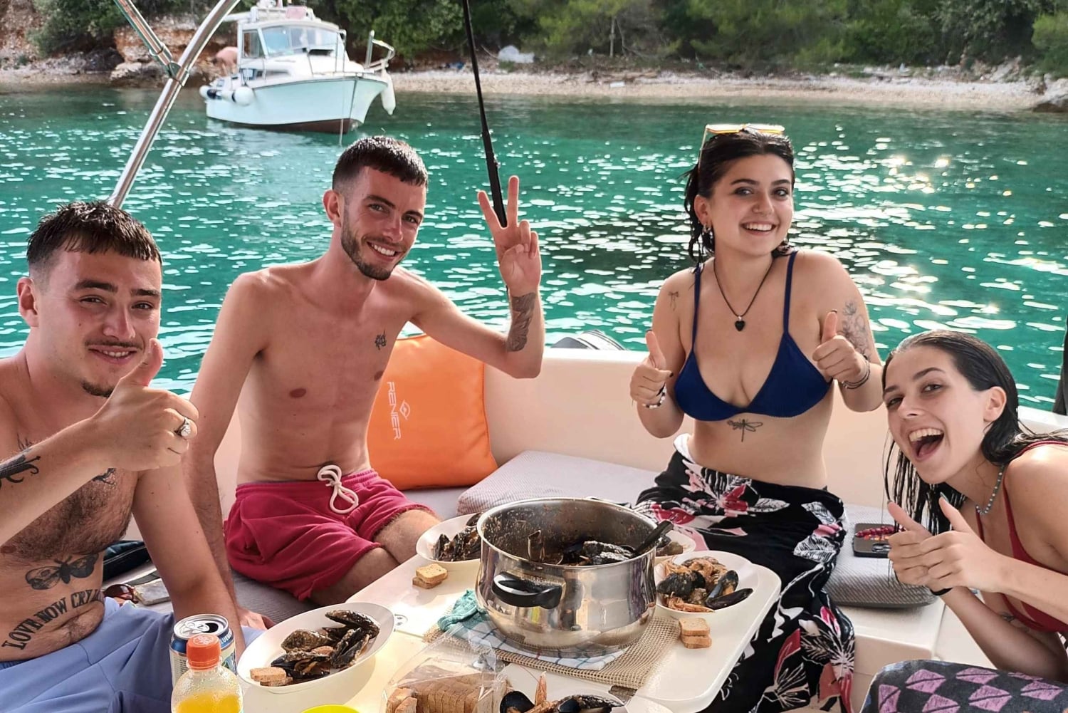 Zara:Ugljan, Frnaža,Galevac &Ošljak birra e acciughe gratis