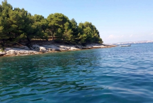 Zadar: Ugljan, Ošljak and Školjić Islands Private Boat Tour